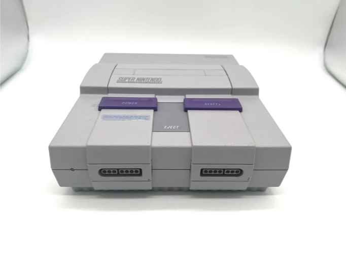 Super Nintendo Entertainment System (SNES)